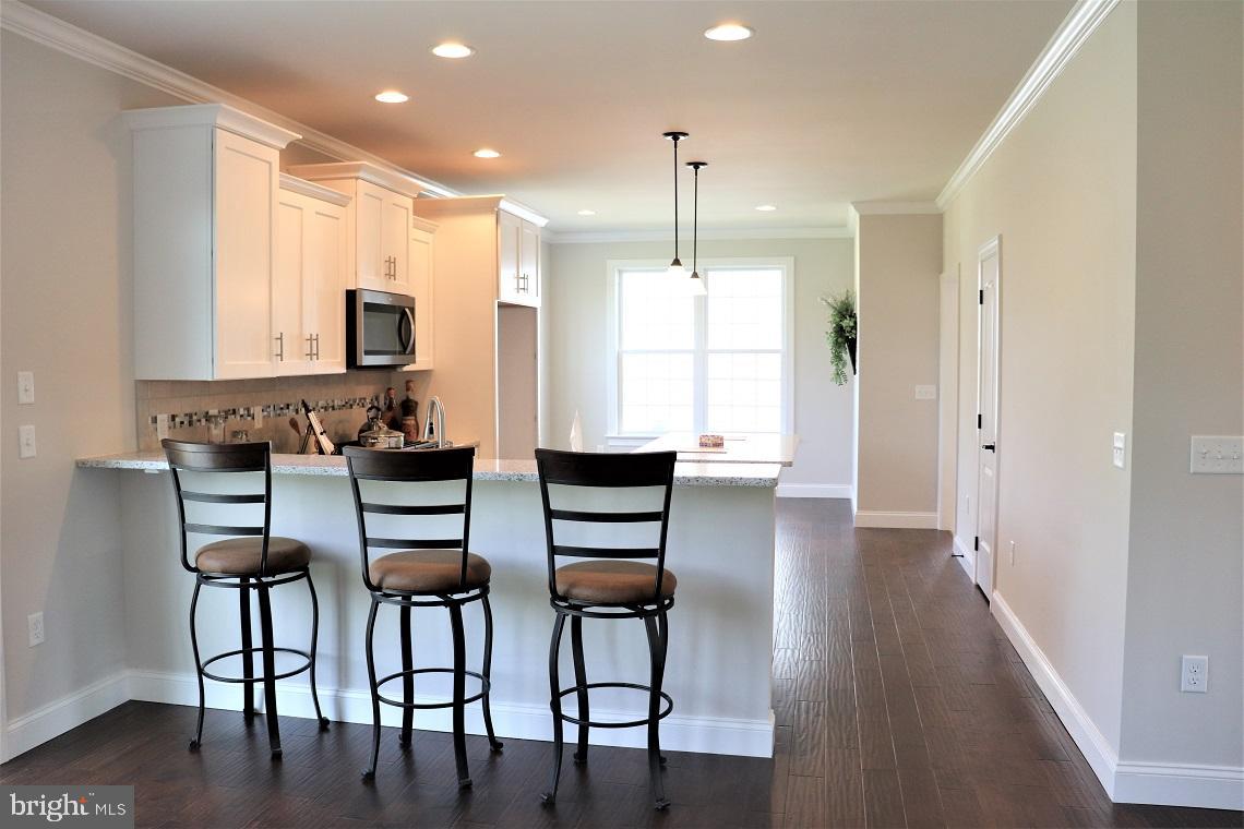 1029 Suffolk Drive Lititz, PA 17543 - Photo 11 of 41 Tile Backsplash