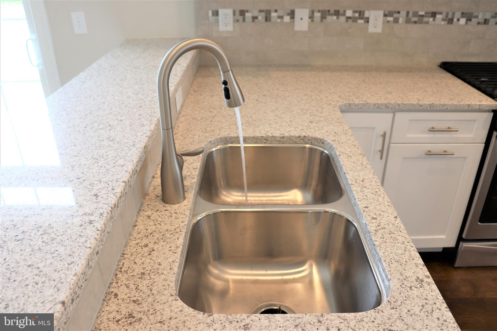 1029 Suffolk Drive Lititz, PA 17543 - Photo 12 of 41 Upgraded Faucet w/Granite Countertops