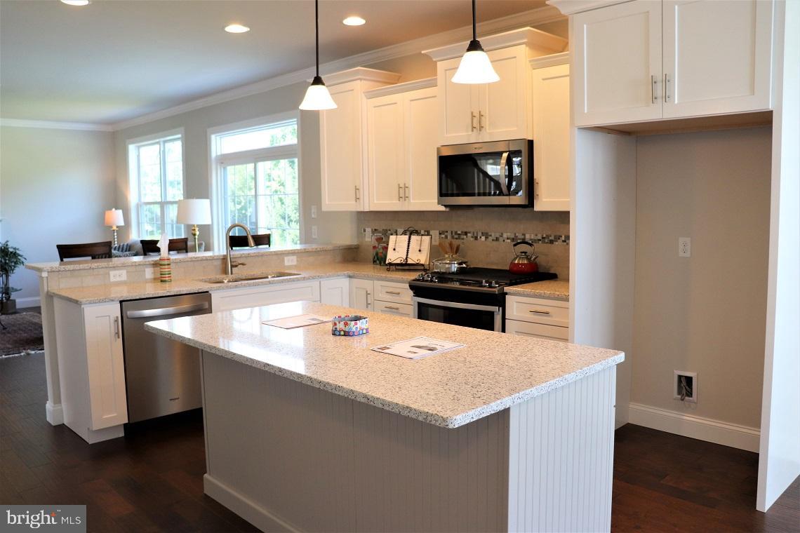 1029 Suffolk Drive Lititz, PA 17543 - Photo 14 of 41 Kitchen