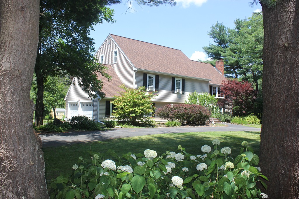 11 Dascomb Road Andover, MA 01810 - Photo 1 of 30 Gallery Image 1