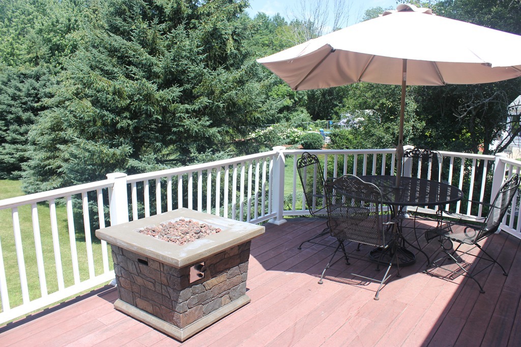 11 Dascomb Road Andover, MA 01810 - Photo 5 of 30 Gallery Image 5