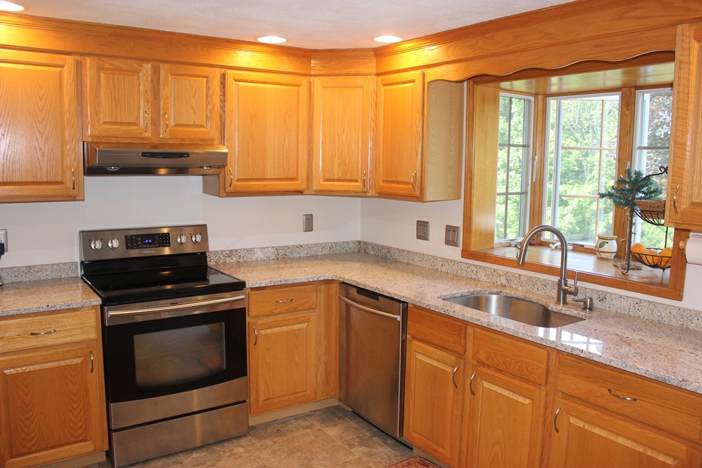 11 Dascomb Road Andover, MA 01810 - Photo 7 of 30 Gallery Image 7