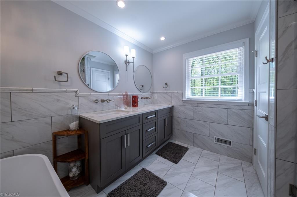 3380 Kirklees Road Winston-Salem, NC 27104 - Photo 24 of 46 Gallery Image 24