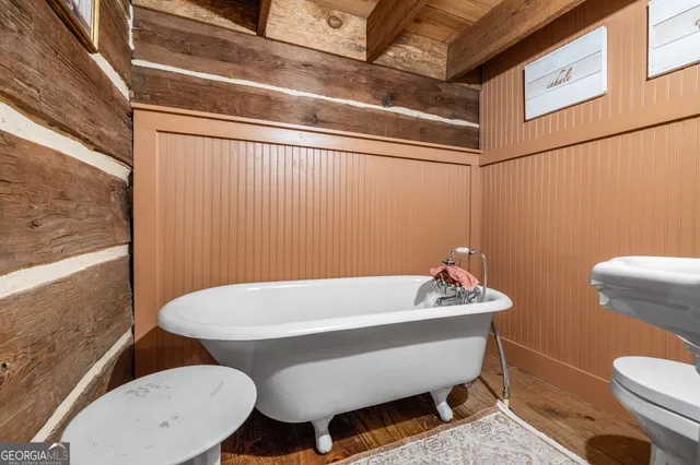 $395,000 | 28 Ayersville Road, Toccoa, GA 30577