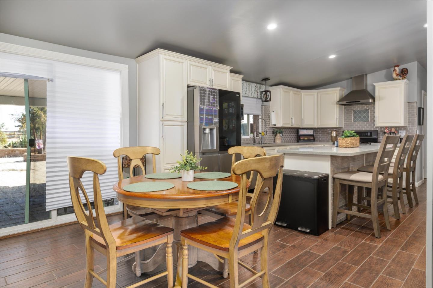 840 South Oak Glen Avenue Nipomo, CA 93444 - Photo 19 of 21 a view of a dining room with furniture