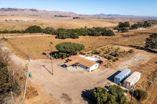 $1,150,000 | 840 South Oak Glen Avenue, Nipomo, CA 93444