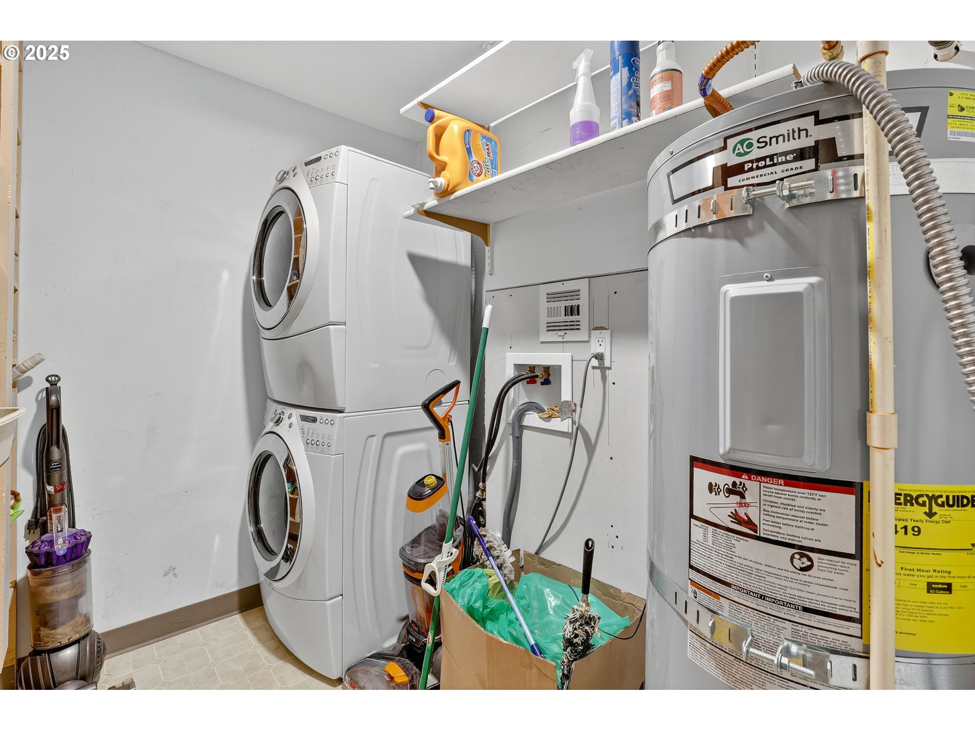 28870 Southeast Currin Road Estacada, OR 97023 - Photo 30 of 48 Laundry