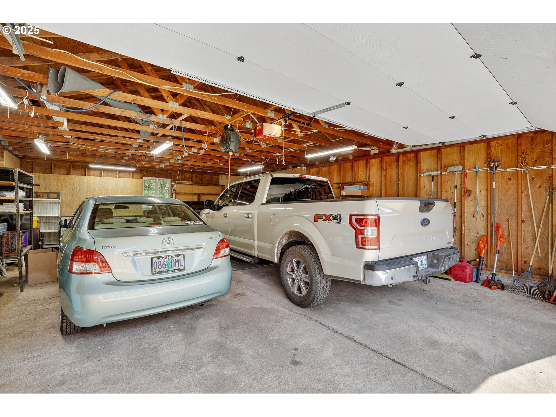 28870 Southeast Currin Road Estacada, OR 97023 - Photo 34 of 48 Garage