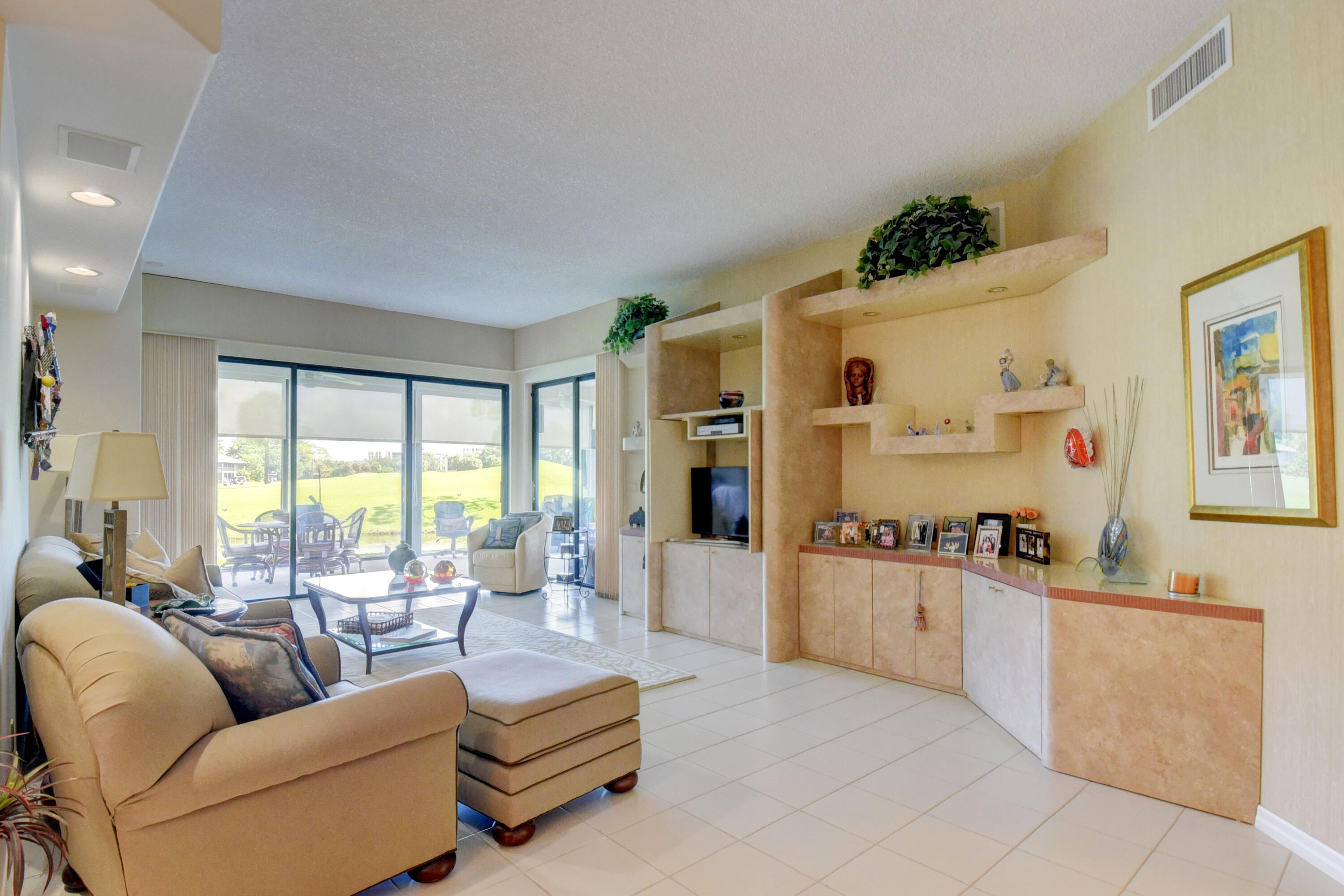 21181 Clubside Drive, Unit D Boca Raton, FL 33434 - Photo 15 of 55 living room