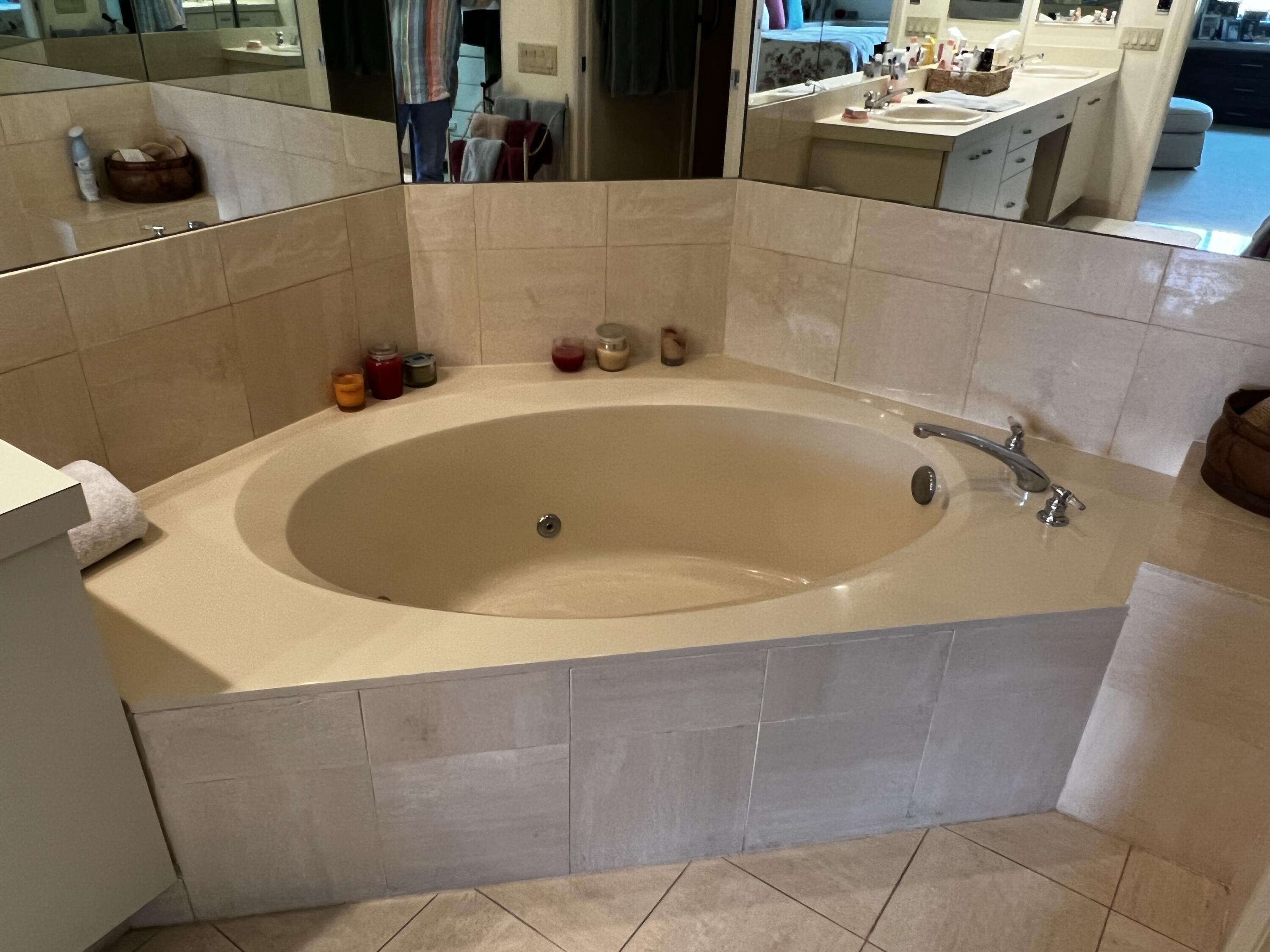 21181 Clubside Drive, Unit D Boca Raton, FL 33434 - Photo 23 of 55 primary bath