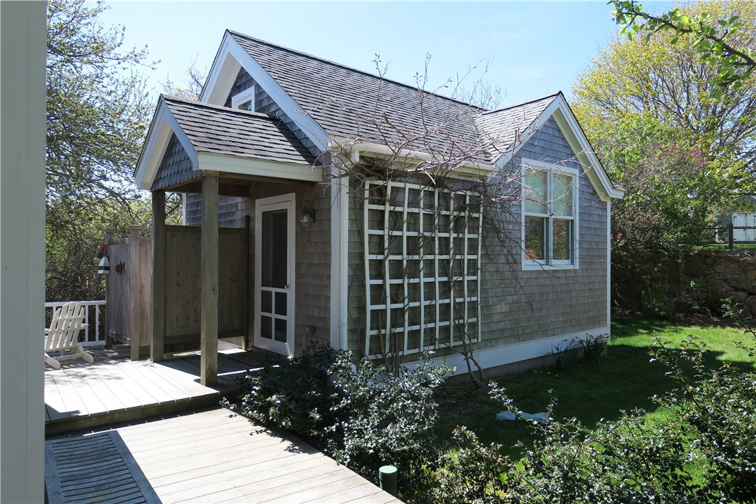 1205 Trims Road Block Island, RI 02807 - Photo 15 of 21 Detached bunk house