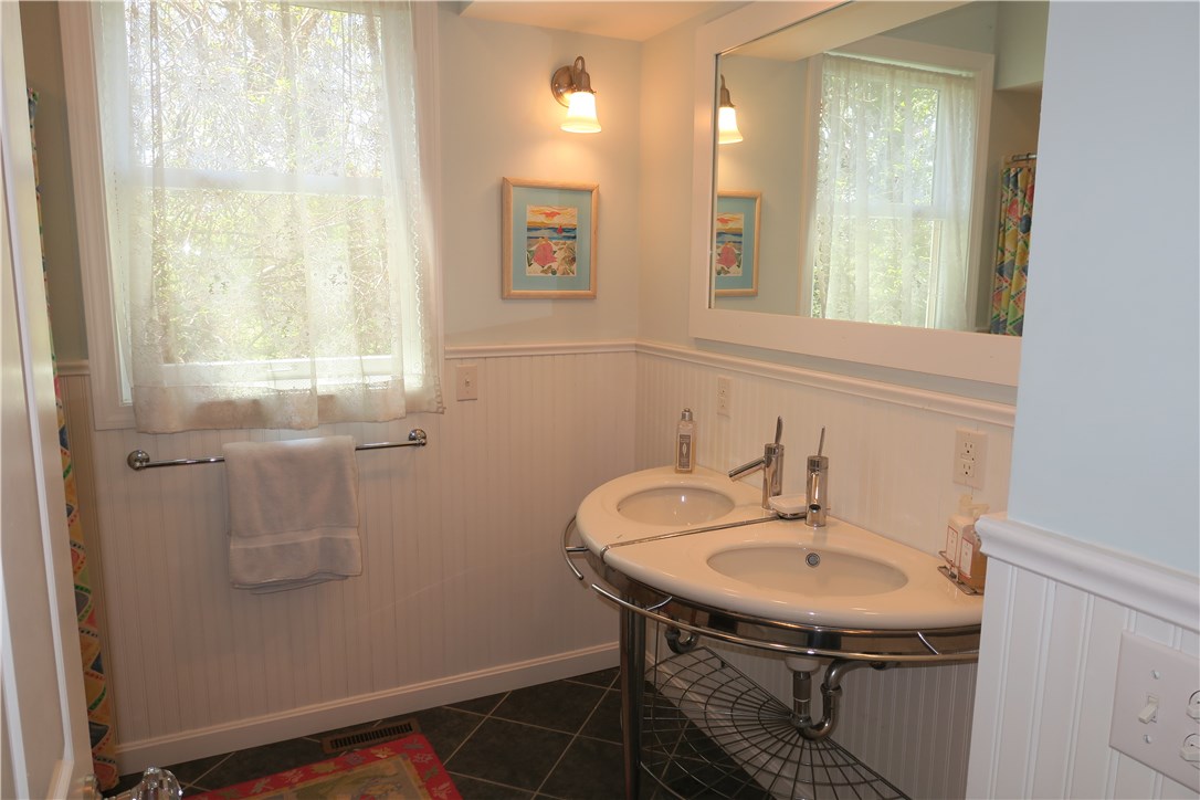 1205 Trims Road Block Island, RI 02807 - Photo 19 of 21 Bath in bunk house