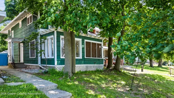 $359,900 | 320 Oakhill Avenue, East Lansing, MI 48823
