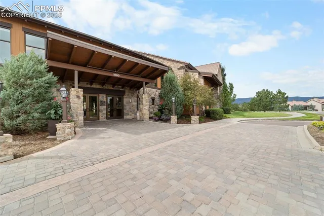 $675,000 | 1926 Villa Creek Circle, Colorado Springs, CO 80921