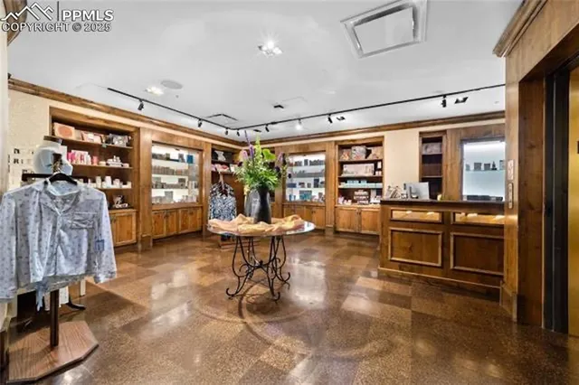 $675,000 | 1926 Villa Creek Circle, Colorado Springs, CO 80921