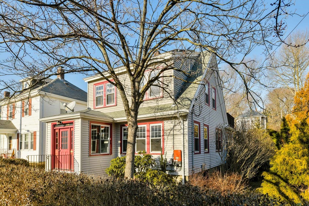39 Glendower Road Boston, MA 02131 - Photo 1 of 22 Gallery Image 1