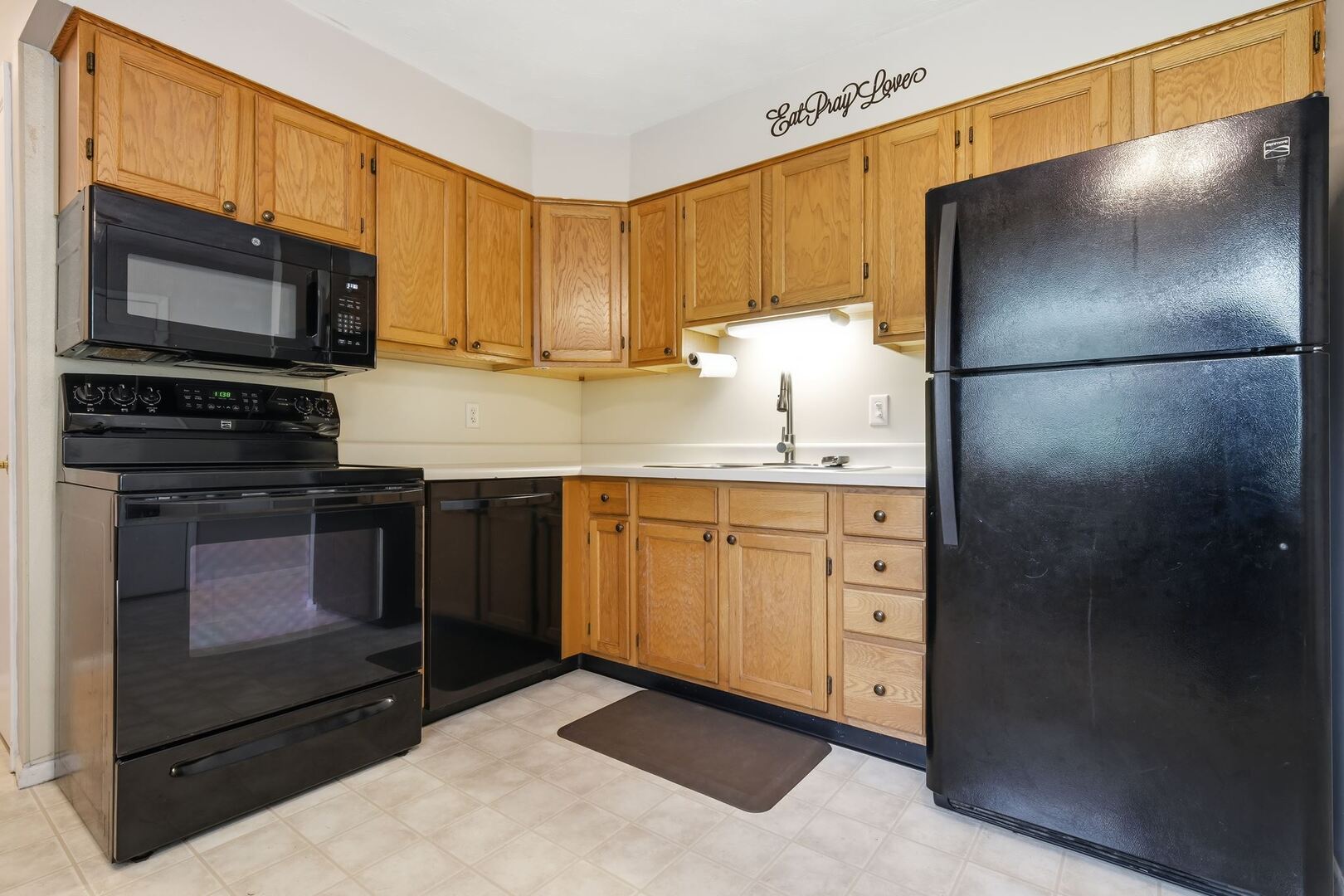 1215 Rutledge Road Bloomington, IL 61704 - Photo 14 of 24 Gallery Image 14