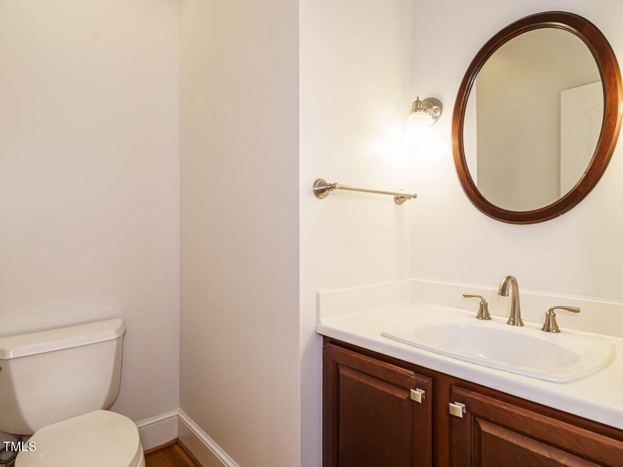 4204 Thetford Road Durham, NC 27707 - Photo 18 of 42 019-1280x960-half-bath