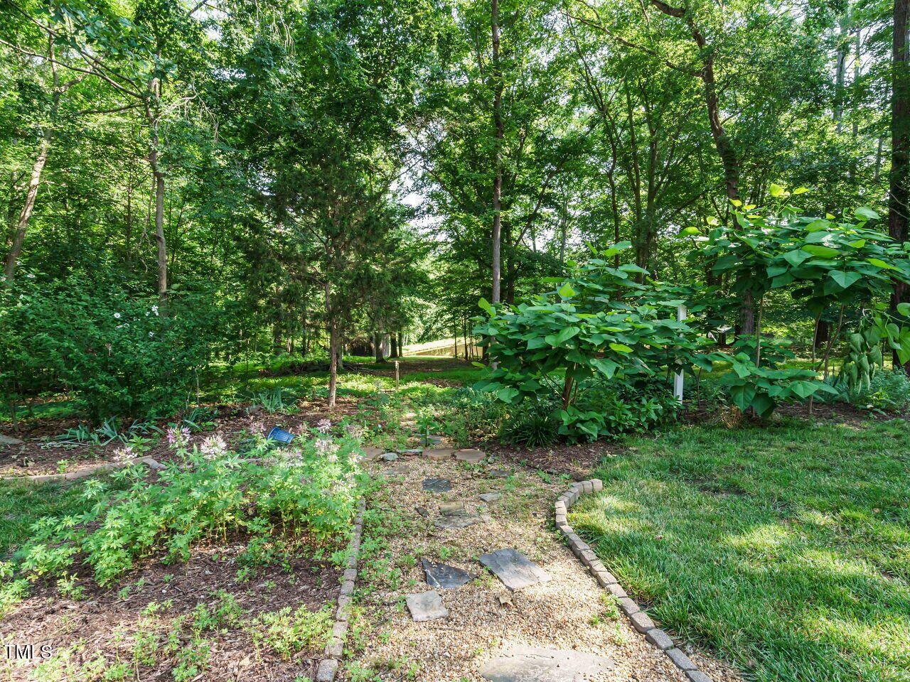 4204 Thetford Road Durham, NC 27707 - Photo 38 of 42 039-1280x960-back-yard