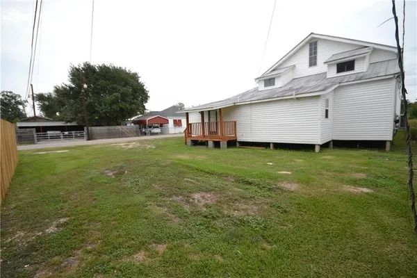 $1,150 | 15136 Highway 90, Unit 2, Paradis, LA 70080