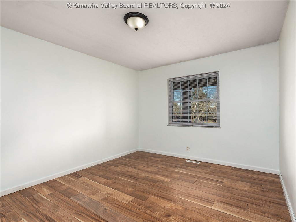 2253 Kirby Road Milton, WV 25541 - Photo 12 of 28 Gallery Image 12