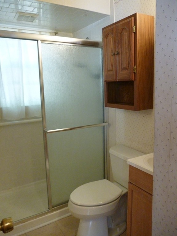 121 Hamilton Road Wrentham, MA 02093 - Photo 12 of 15