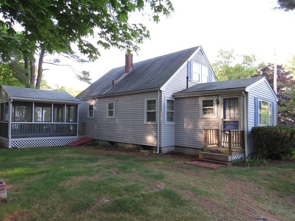 121 Hamilton Road Wrentham, MA 02093 - Photo 4 of 15