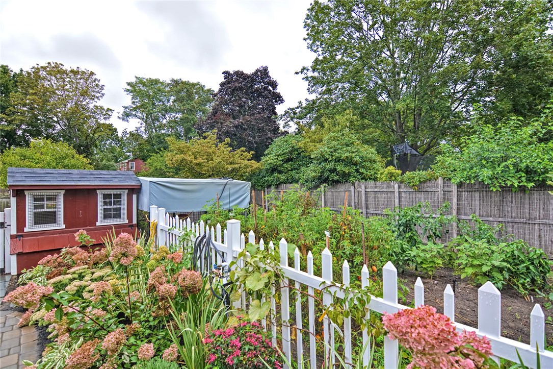 135 Sowams Road Barrington, RI 02806 - Photo 31 of 33 Gallery Image 31