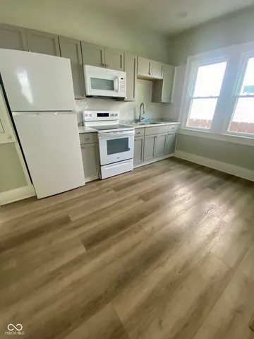 $1,595 | 3104 North College Avenue, Indianapolis, IN 46205