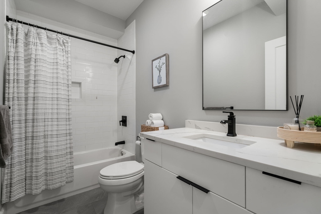 48-50 Robey Street, Unit 50 Boston, MA 02119 - Photo 20 of 42