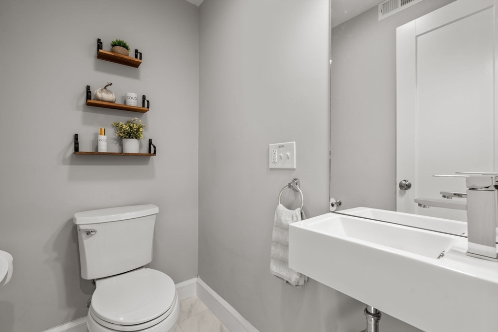 48-50 Robey Street, Unit 50 Boston, MA 02119 - Photo 23 of 42