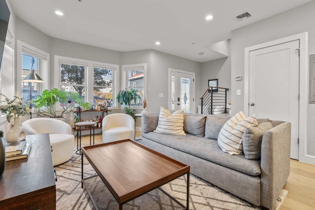 48-50 Robey Street, Unit 50 Boston, MA 02119 - Photo 3 of 42