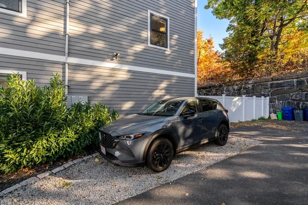 $4,400 | 48-50 Robey Street, Unit 50, Boston, MA 02119