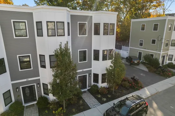 $4,400 | 48-50 Robey Street, Unit 50, Boston, MA 02119