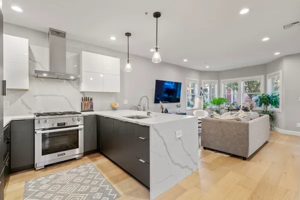 $4,400 | 48-50 Robey Street, Unit 50, Boston, MA 02119