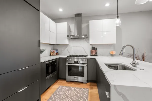 $4,400 | 48-50 Robey Street, Unit 50, Boston, MA 02119