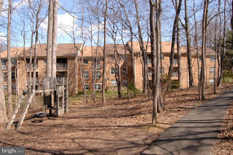 5808 Cove Landing Road, Unit 203 Burke, VA 22015 - Photo 5 of 16 Exterior (General)
