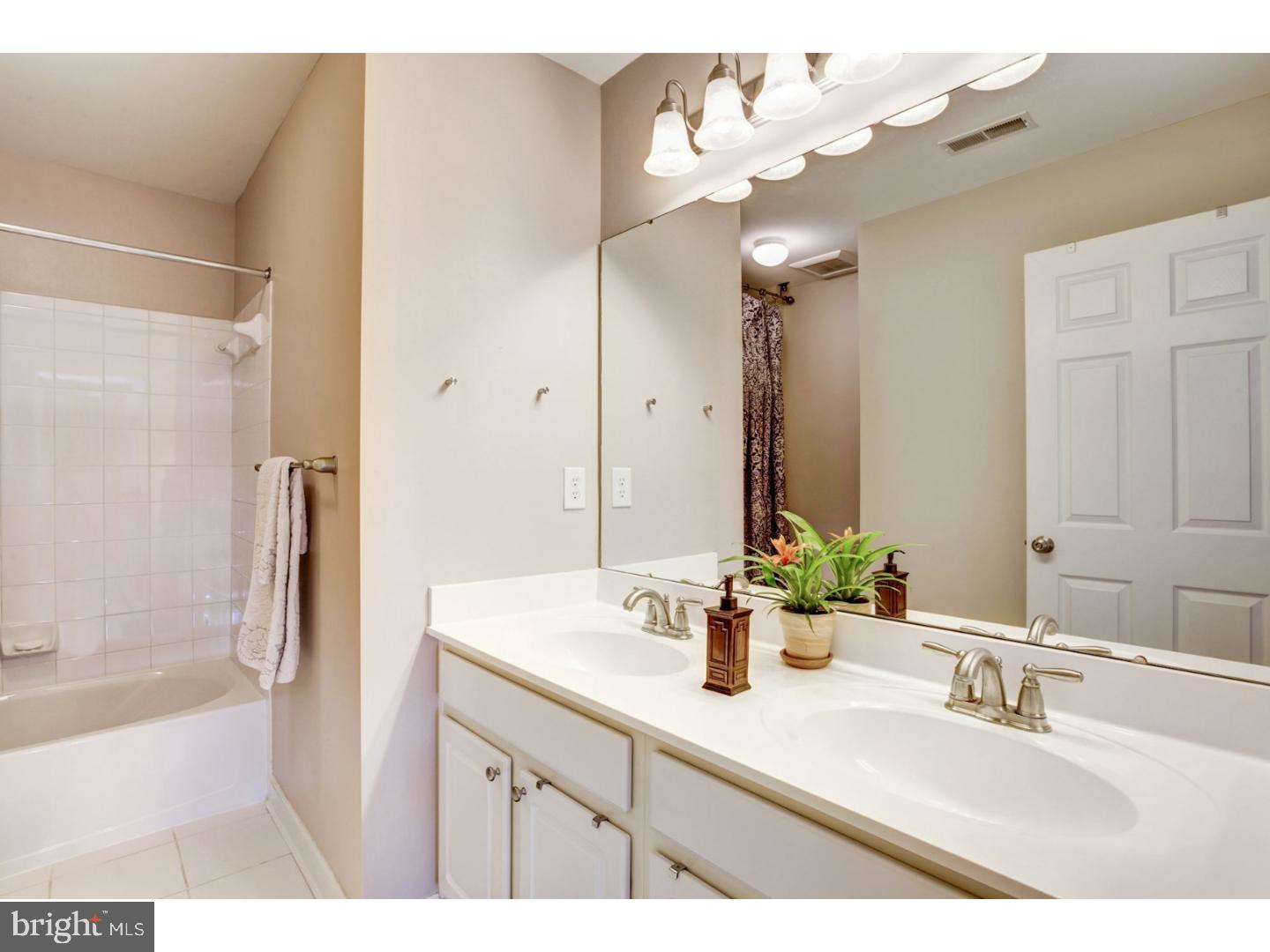 655 Sligo Road Avondale, PA 19311 - Photo 21 of 25 Bathroom