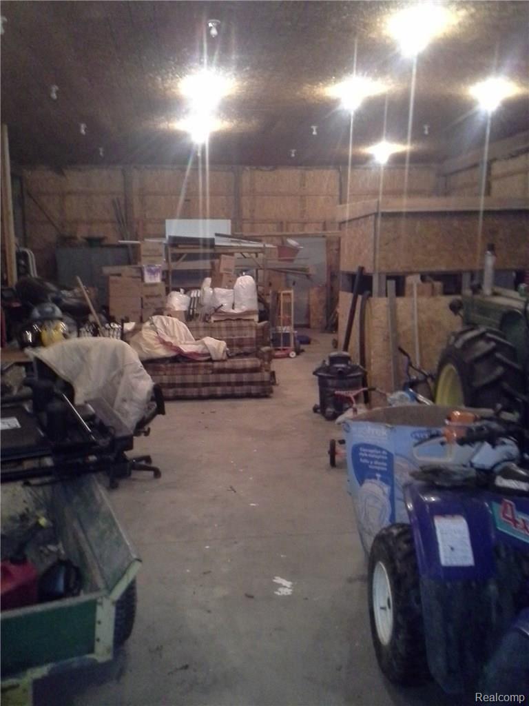 37730 Meskill Road Richmond, MI 48062 - Photo 34 of 41 jasons phone house pics 030.jpg