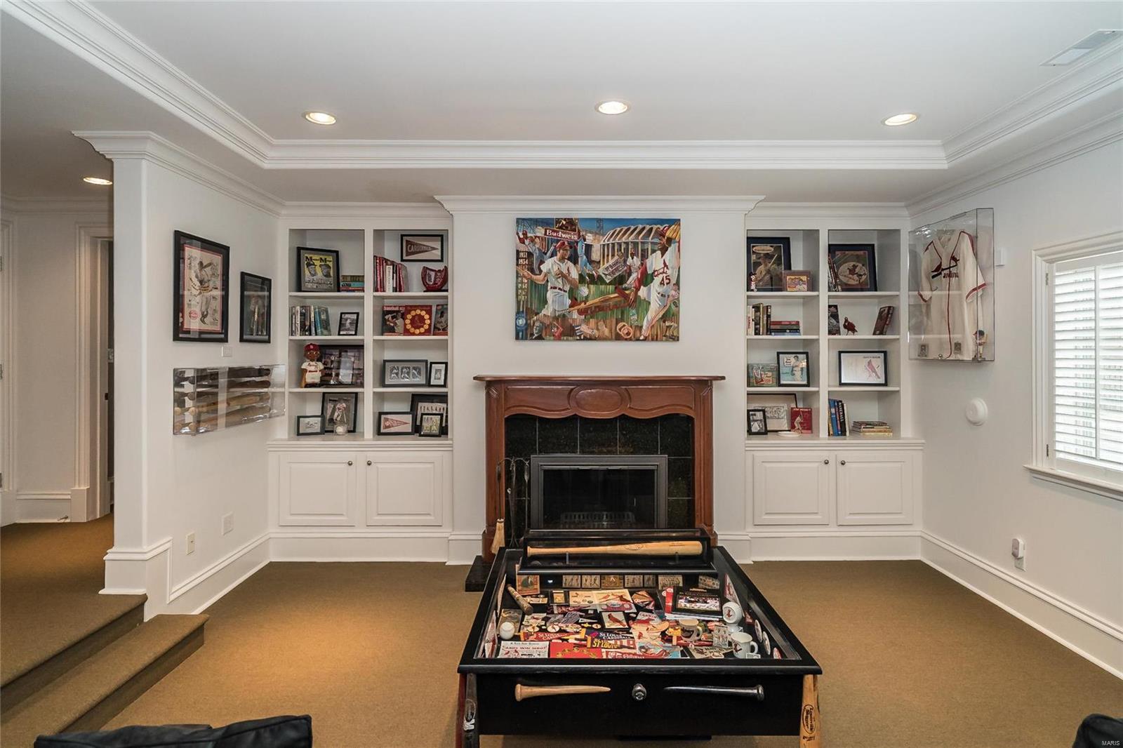 2 Radnor Road Huntleigh, MO 63131 - Photo 33 of 40