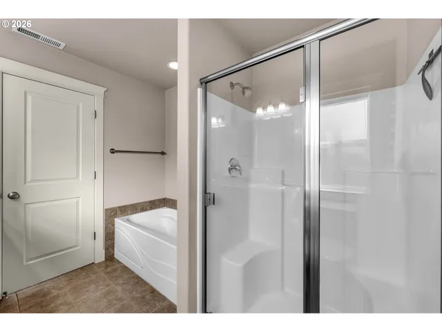 $525,000 | 11422 Northwest 29th Avenue, Vancouver, WA 98685