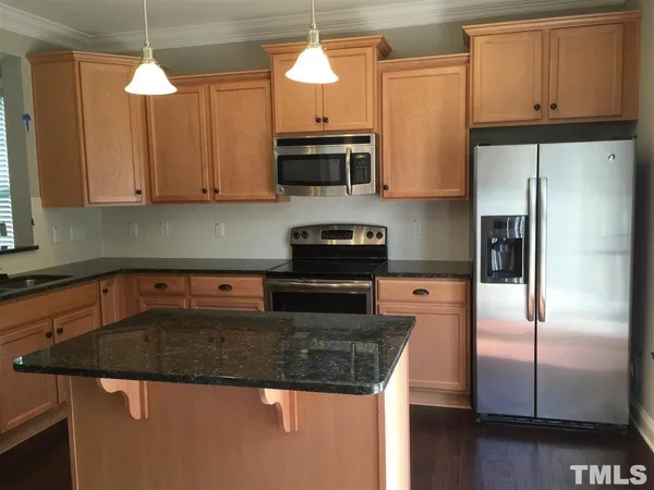 $2,095 | 1401 Town Home Drive, Apex, NC 27502