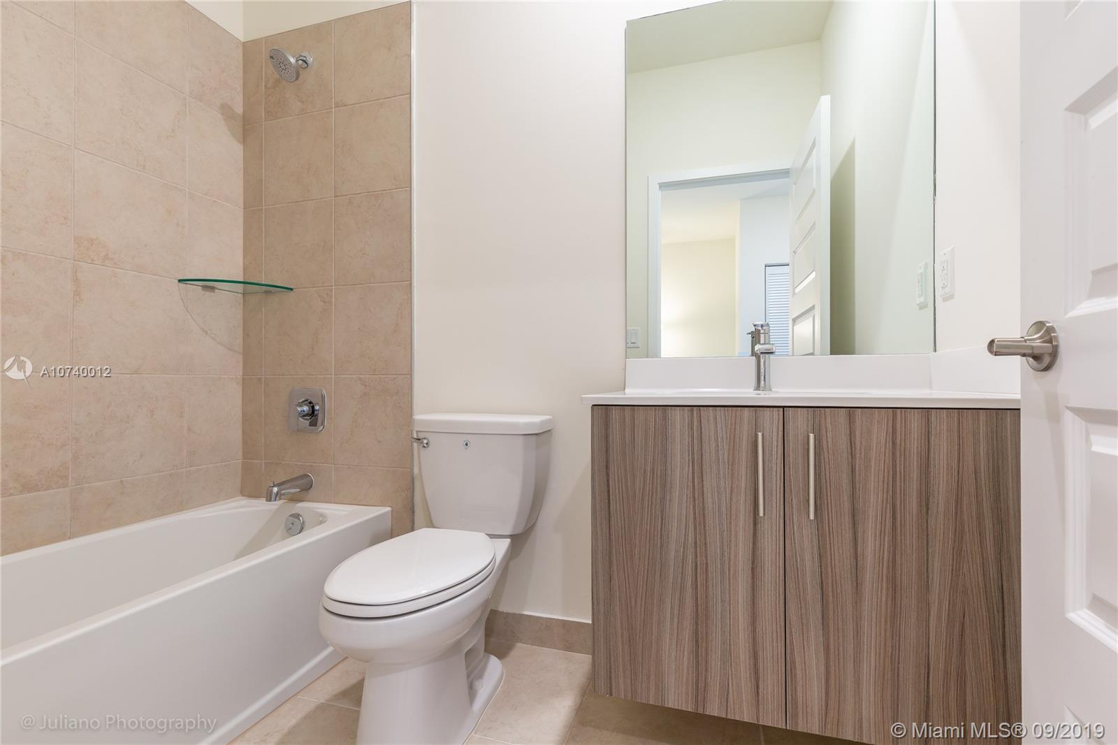 Miami Lakes Miami Lakes, FL 33018 - Photo 23 of 25