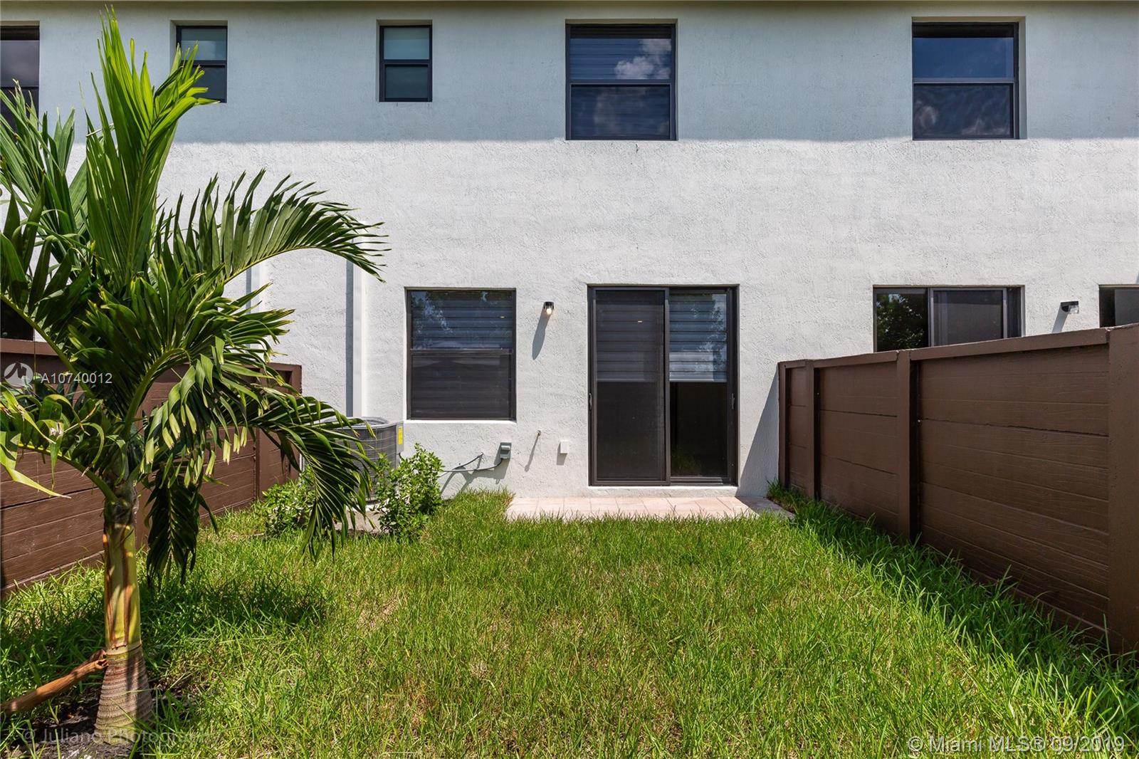 Miami Lakes Miami Lakes, FL 33018 - Photo 4 of 25