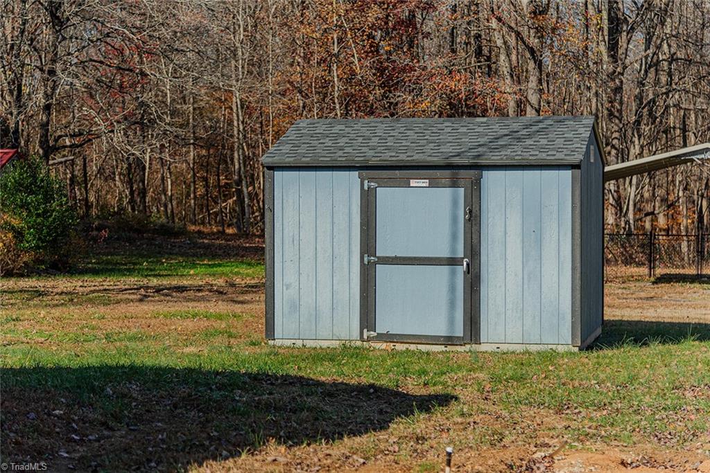 288 Price Mill Road Summerfield, NC 27358 - Photo 12 of 22 Gallery Image 12