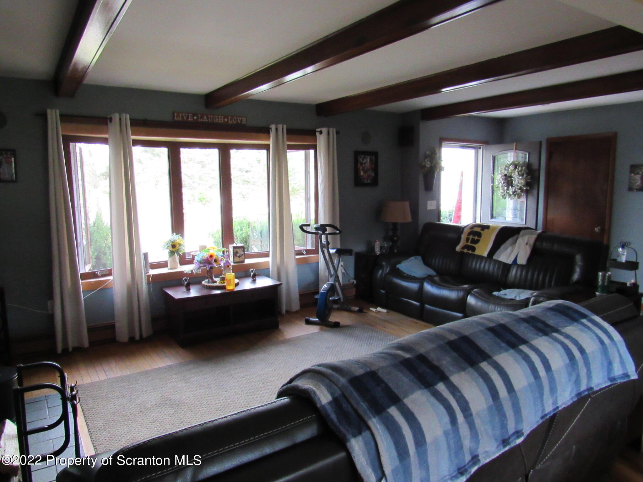 202 Country Club Road Scott Township, PA 18433 - Photo 5 of 57 Gallery Image 5