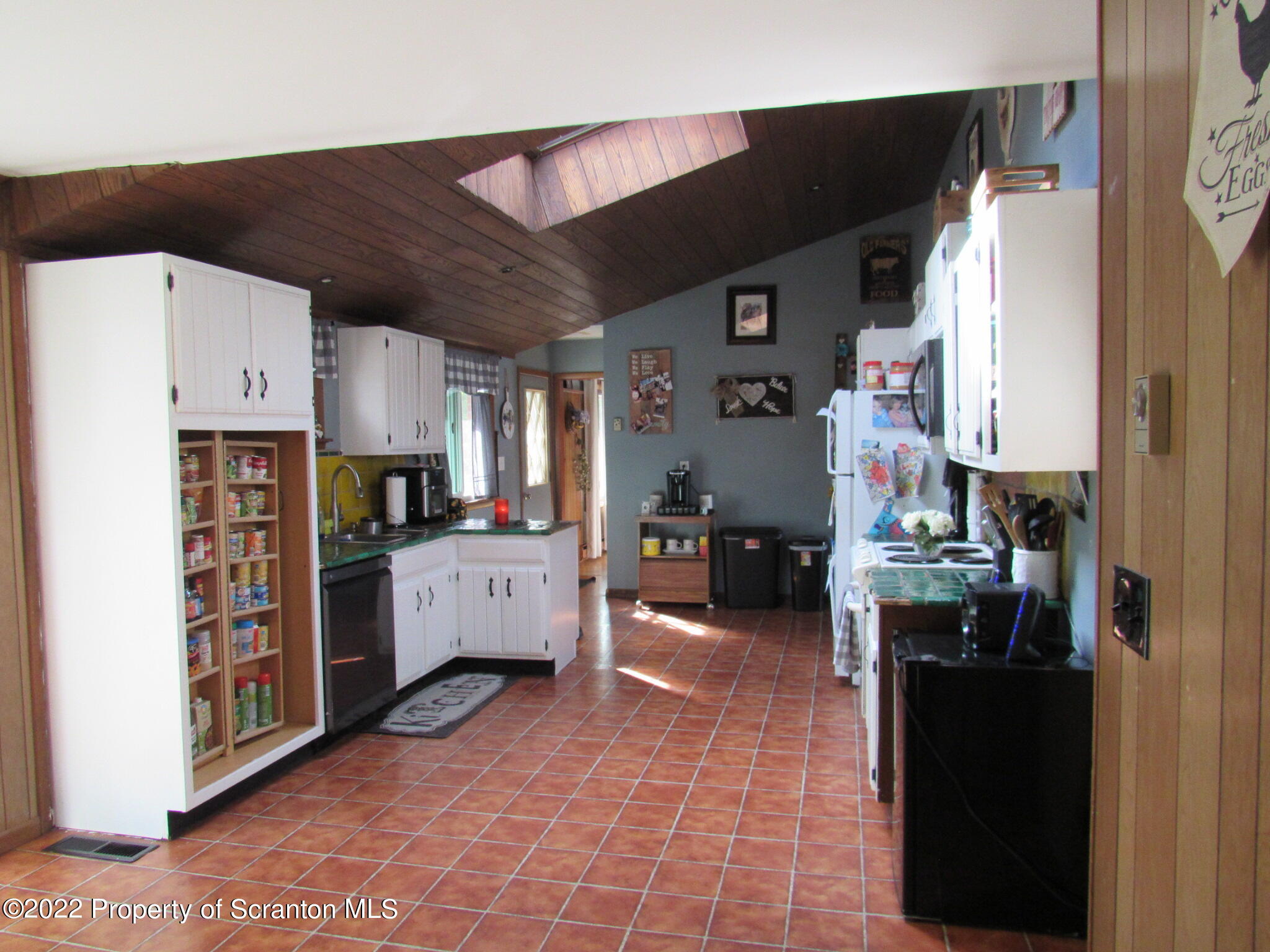 202 Country Club Road Scott Township, PA 18433 - Photo 7 of 57 Gallery Image 7