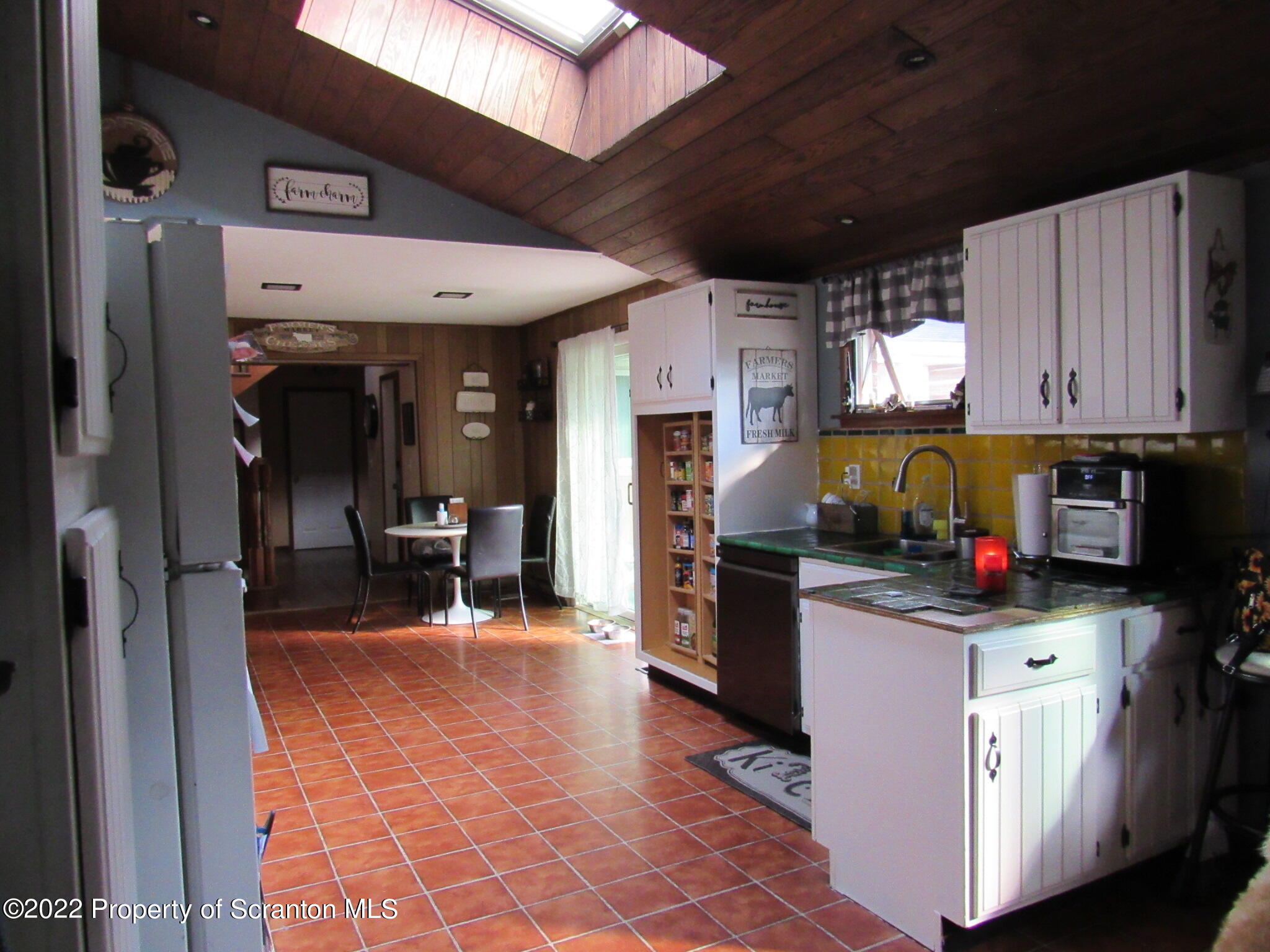 202 Country Club Road Scott Township, PA 18433 - Photo 9 of 57 Gallery Image 9