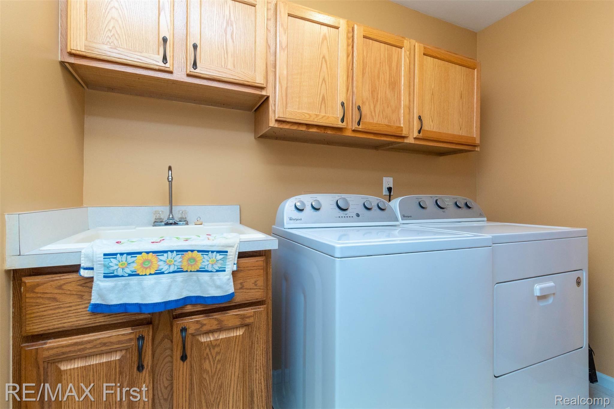 16683 Country Ridge Court Macomb, MI 48044 - Photo 31 of 35 interior (28).jpg