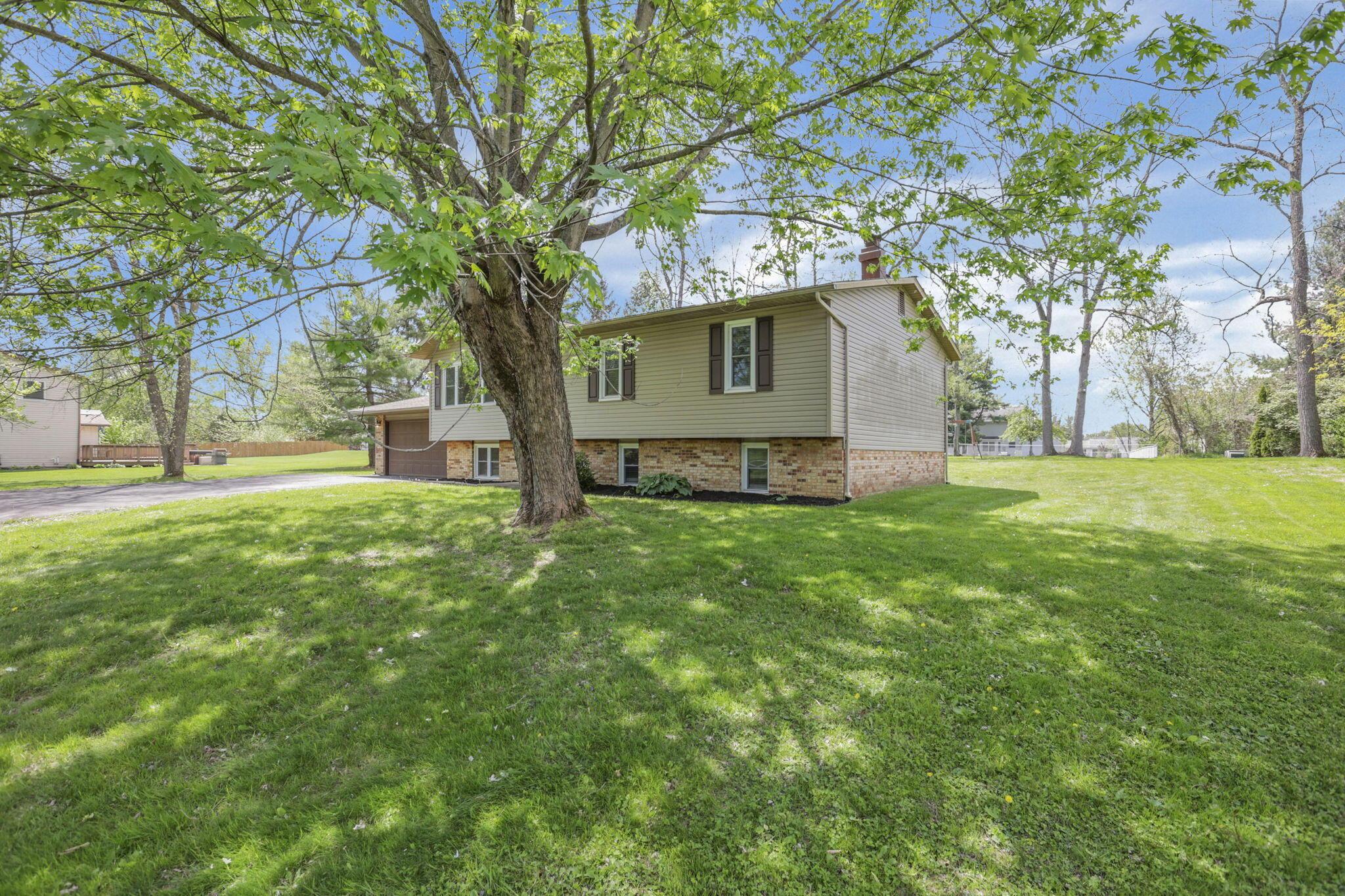389 20 Grand Road Southwest Pataskala, OH 43062 - Photo 7 of 70 3-web-or-mls-SMEP2546